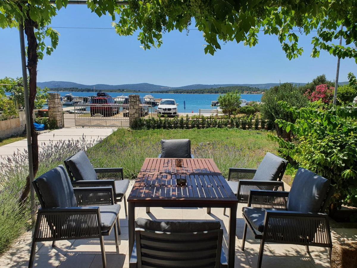 Apartments Villa Oliva Turanj Exteriér fotografie