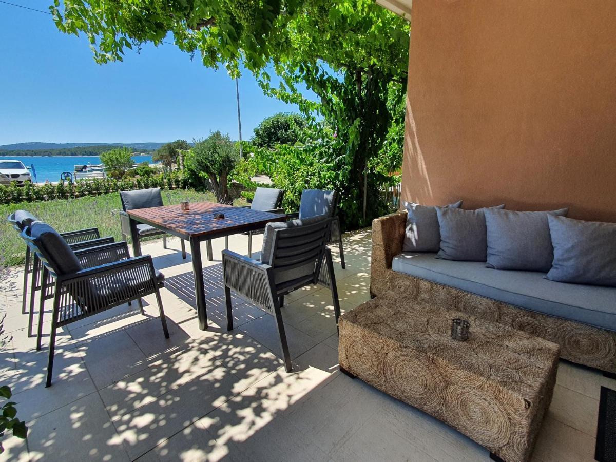 Apartments Villa Oliva Turanj Exteriér fotografie